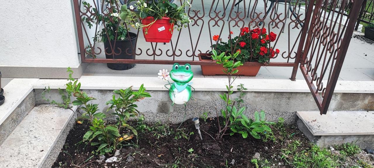 Apartman Duce Milka Duće Exterior foto